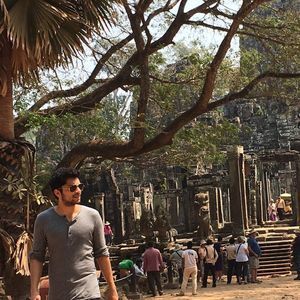 Meet your Posher, Daksh