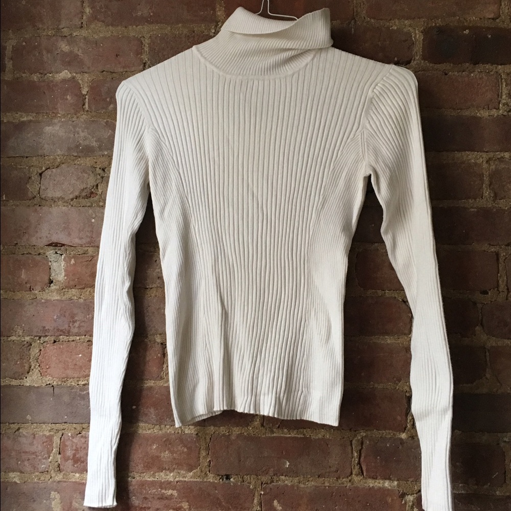 Ribbed White Turtleneck