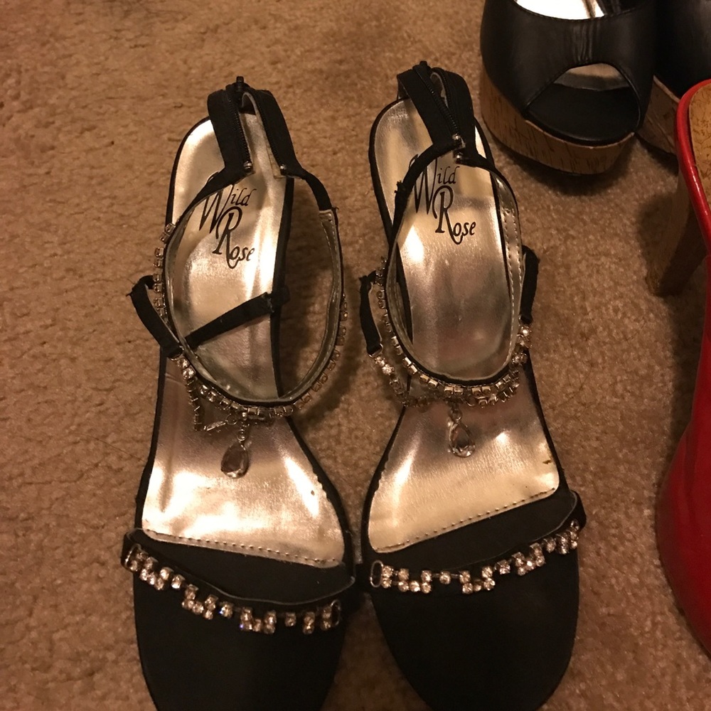 Elegant evening rinestone heels black