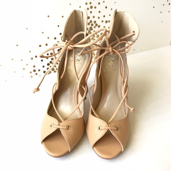 ❣SAle❣Vince Camuto Leather Lace Up Heel - Picture 5 of 7
