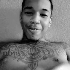 Meet your Posher, Derrick