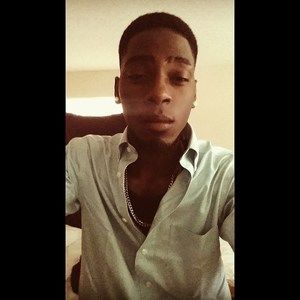 Meet your Posher, Derrick