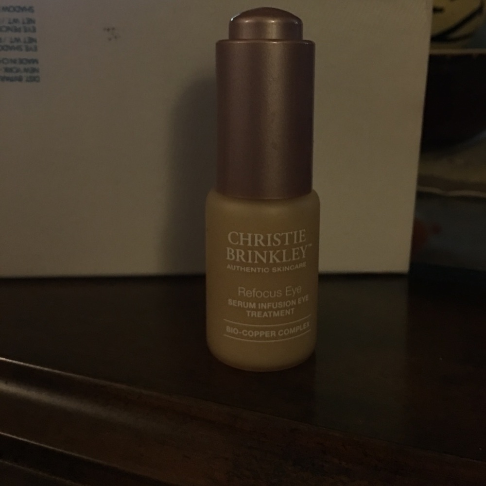 Christie Brinkley Refocus Eye Serum