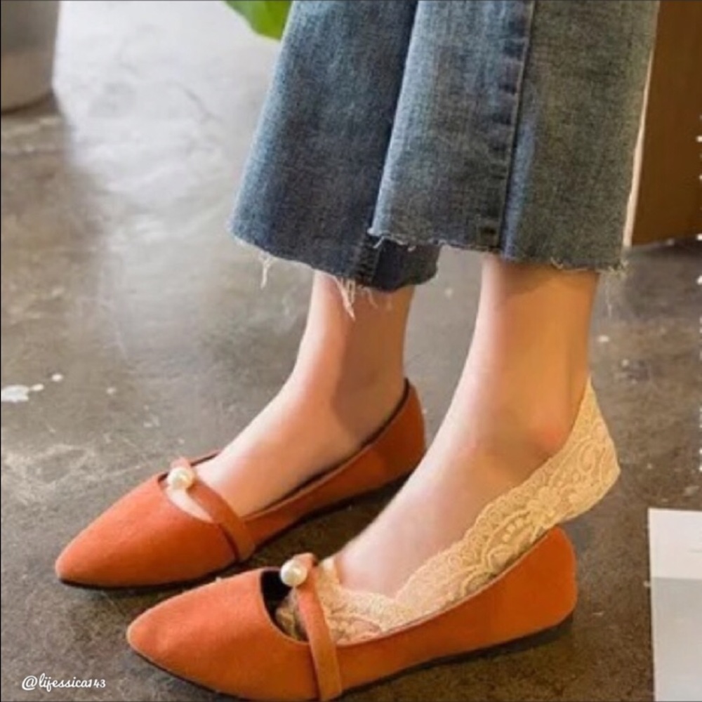 ❥//nude •anti skid no show lace socks•