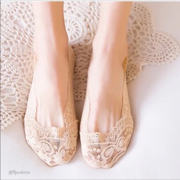 ❥//nude •anti skid no show lace socks• - Picture 4 of 6