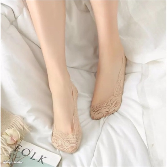 ❥//nude •anti skid no show lace socks• - Picture 3 of 6