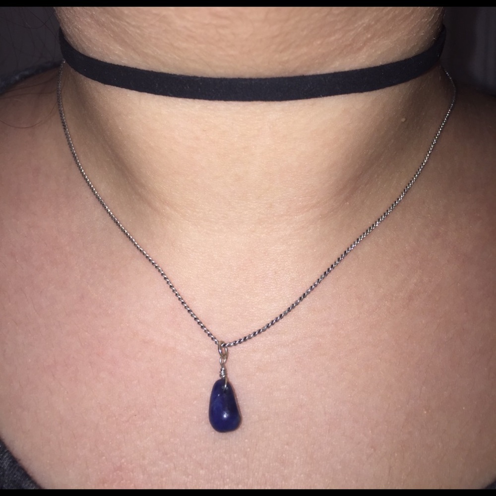 dainty choker set with attached pendant