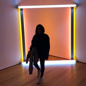 Meet your Posher, Ahra