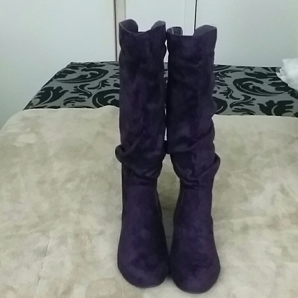 Brand New Winter Boots (Never Been Worn )