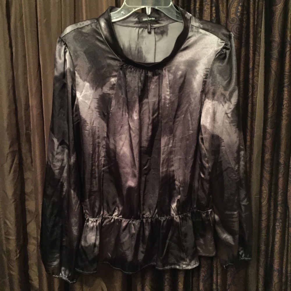 Unique Metallic Blouse! 💕