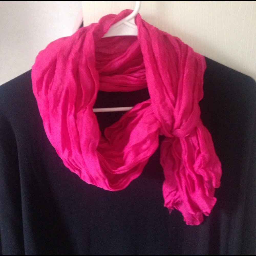 Women's scarf