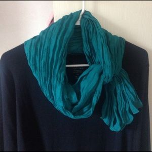 Women's scarf