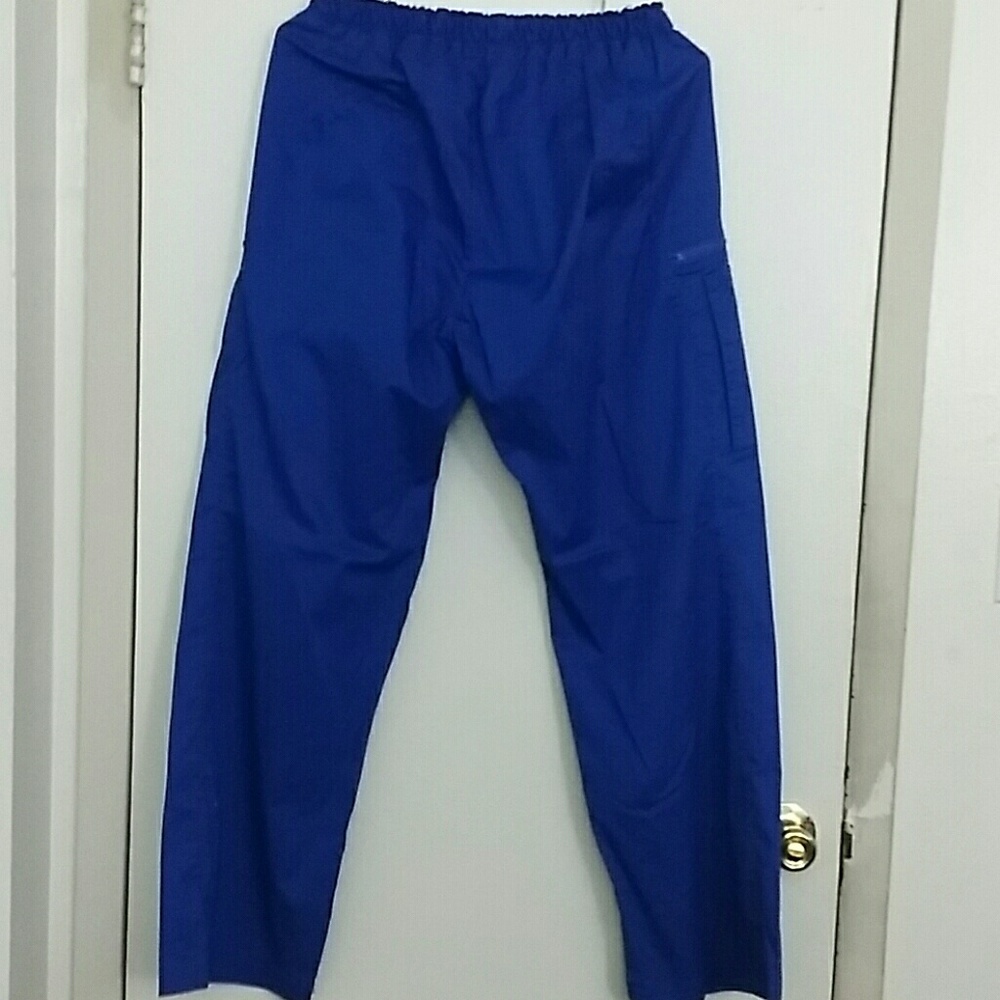 Three Piece Scrub Suit - Picture 6 of 7