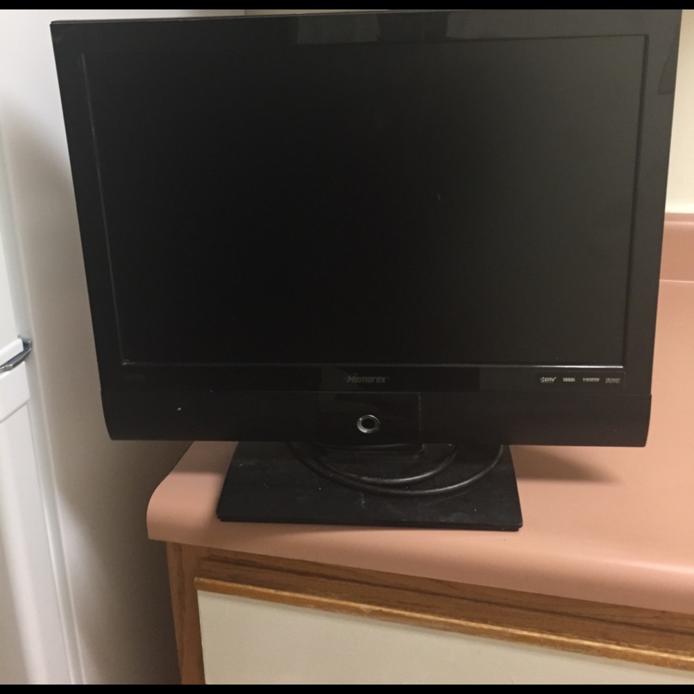 19' Memorex Tv