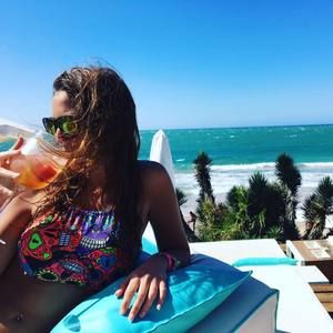 Meet your Posher, Eva