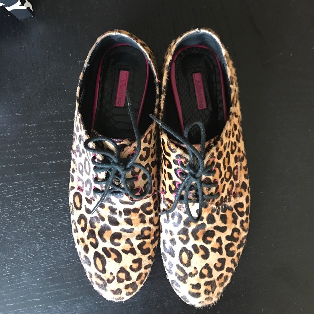 Matiko leopard print oxfords