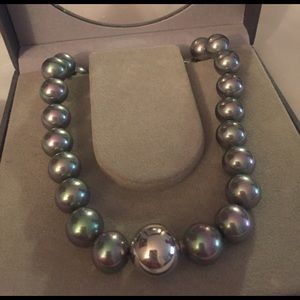 Majorica pearls 🌺