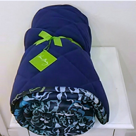 Vera Bradley Bedding Vera Bradley Blanket Quilted Fleece Blue