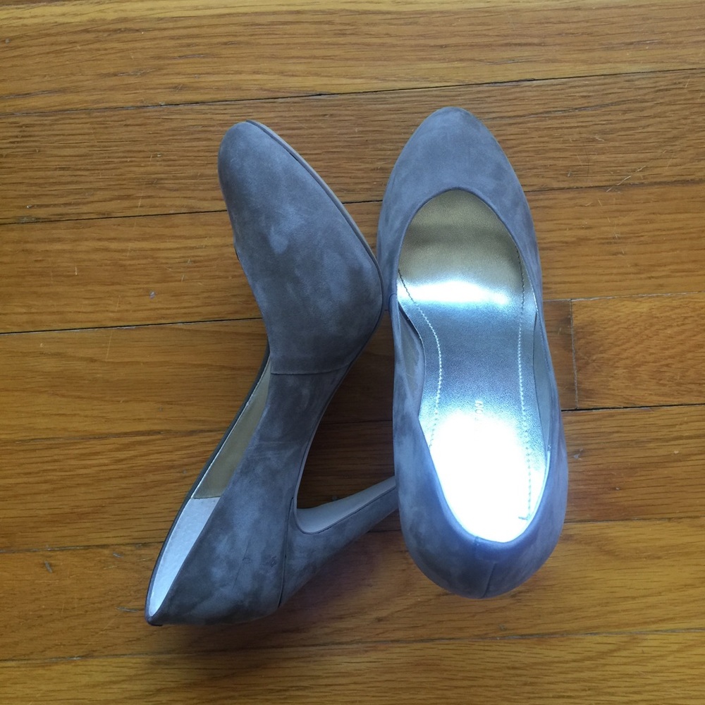 BCBG Generation suede pump.