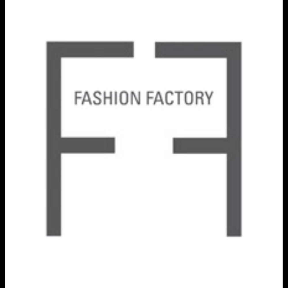 Meet your Posher, Adriana