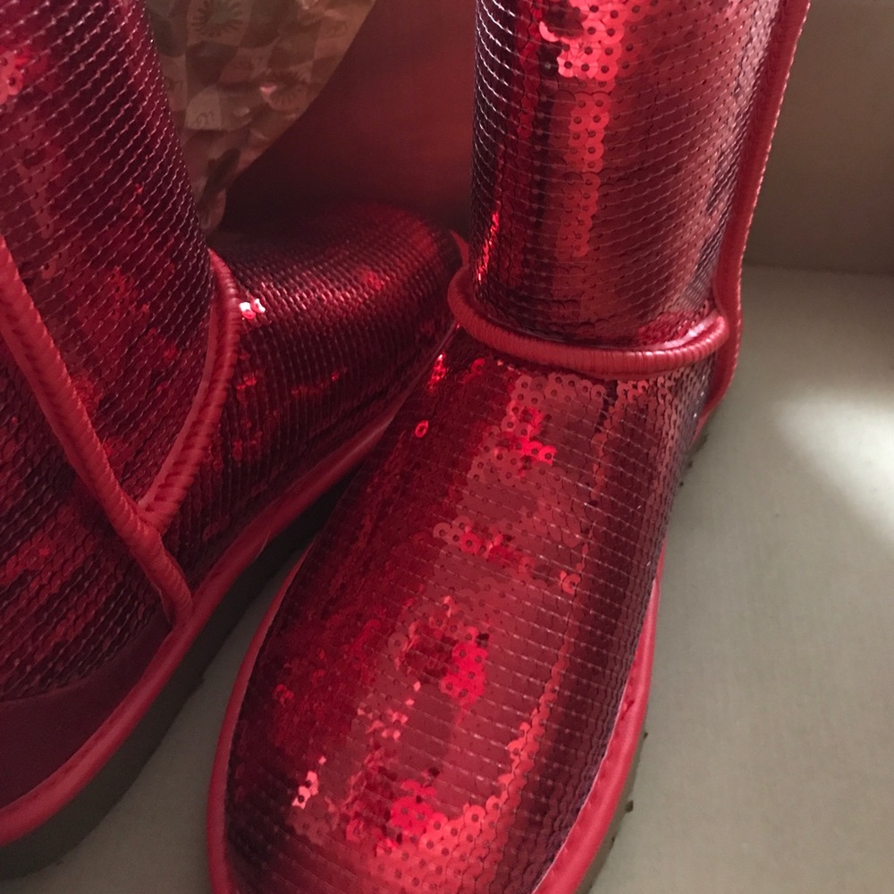 Brand new uggs in the box