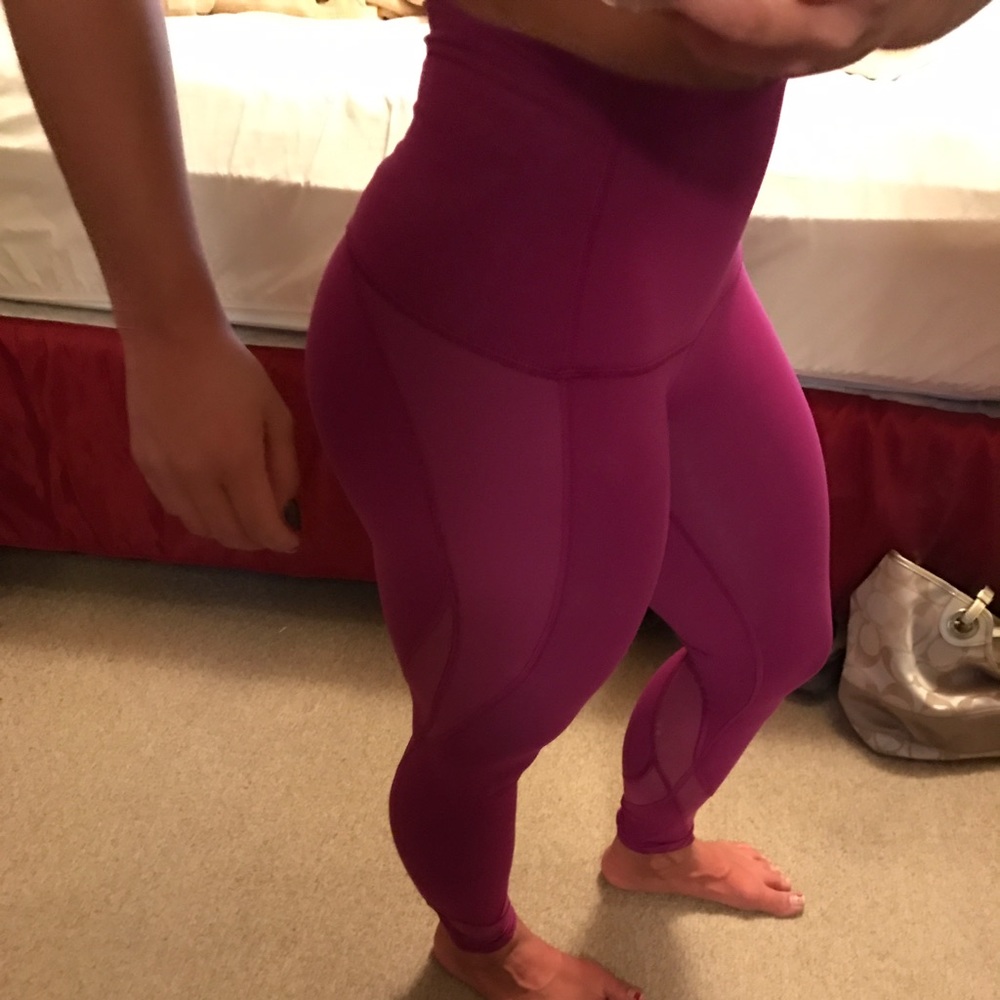 Lululemon leggings brand new, tags not attached