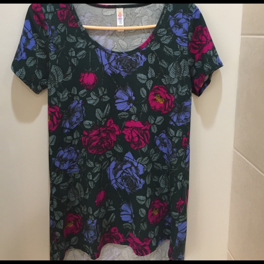 Lularoe Classic Tee
