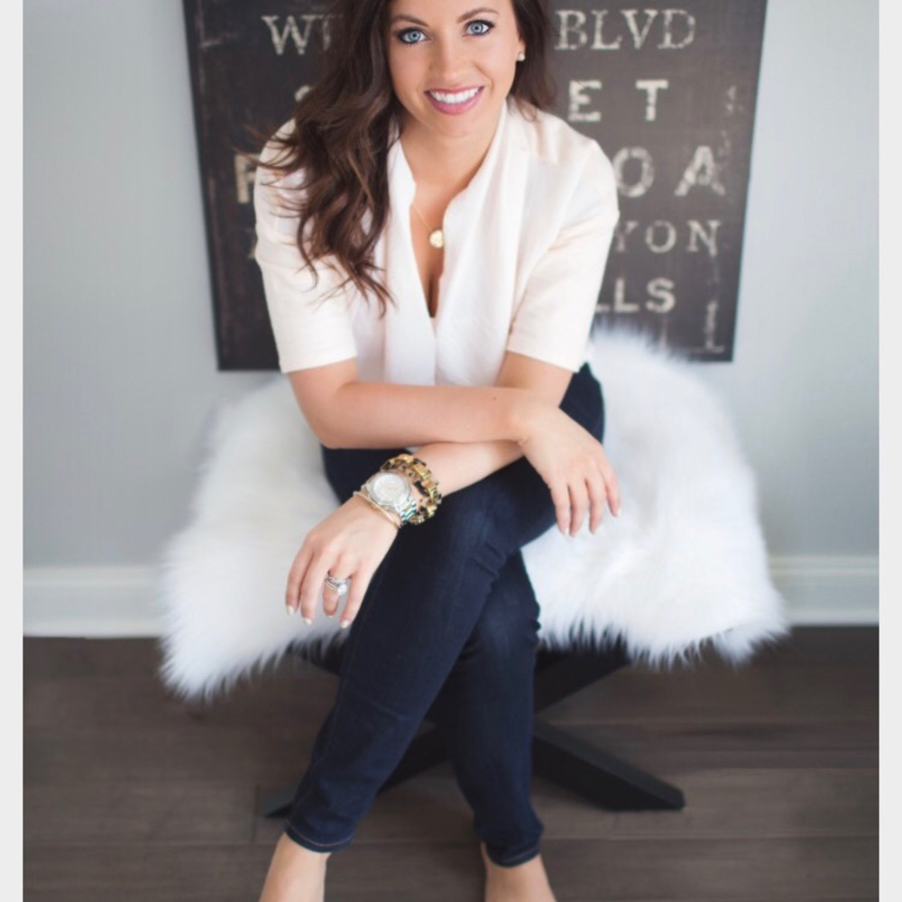 Meet your Posher, Hilari