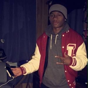 Meet your Posher, Deandre