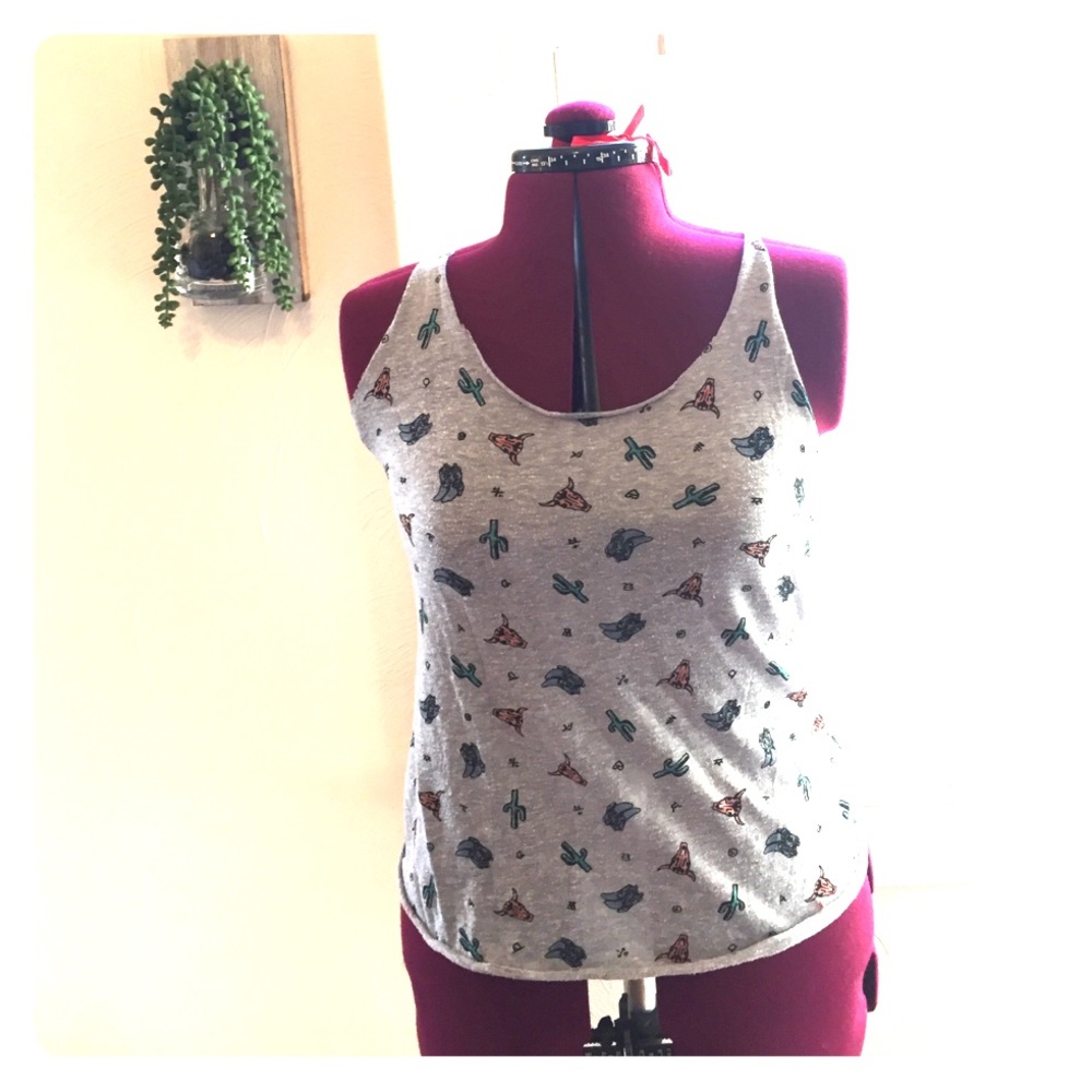 🆕urban outfitters western print tank top