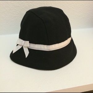 Black, 1920's inspired hat
