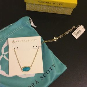 Kendra Scott necklace