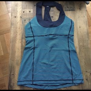 Lululemon. Size 8 scoop neck tank