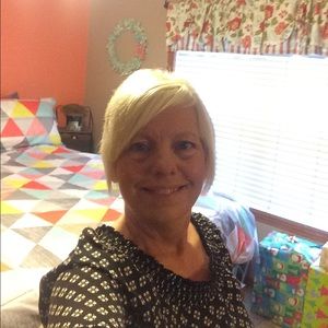 Meet your Posher, Angie