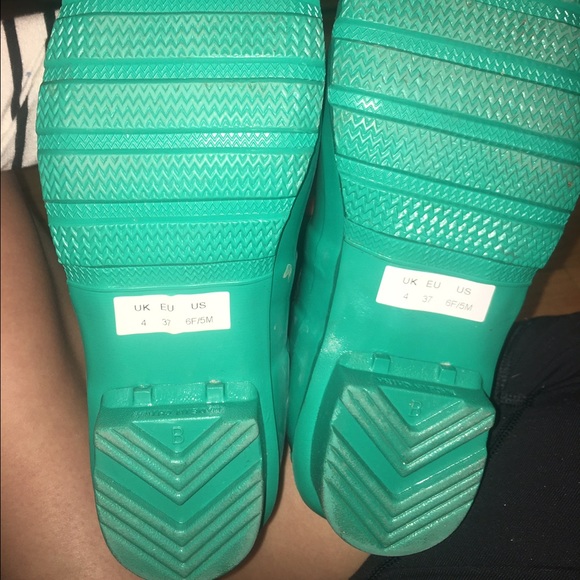 "Tiffany blue" hunters - Picture 2 of 3