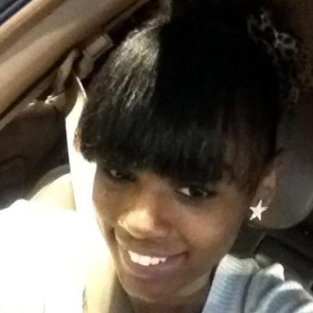 Meet your Posher, Alyssa