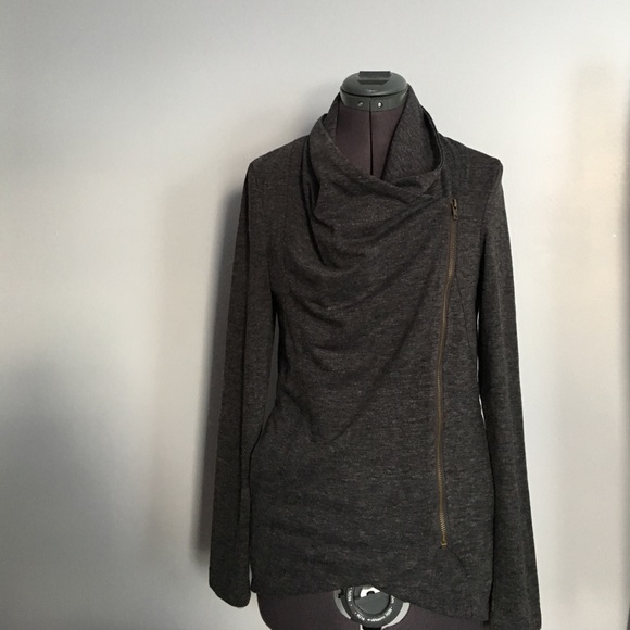 ModCloth Sweaters - Modcloth Zippered Grey Sweater