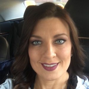 Meet your Posher, Stacy