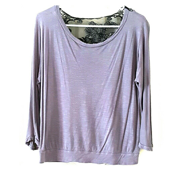 Loose 3/4 Sleeve Top with Rose Mesh Design Back - Picture 1 of 4
