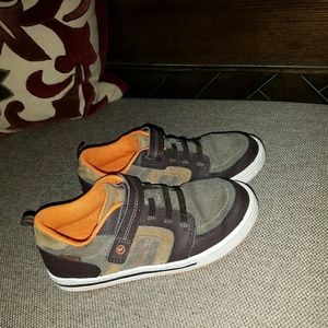 Boys Stride Rite sneakers