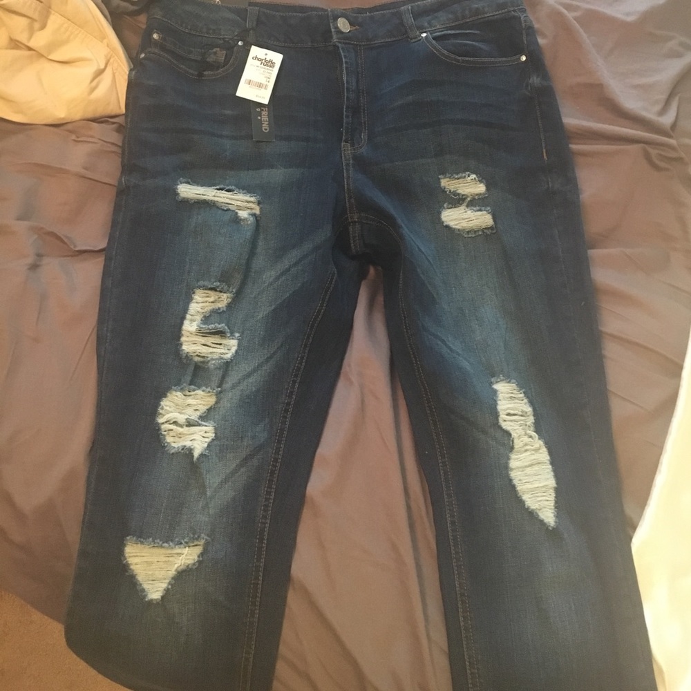 NWT . Boyfriend distressed jeans!