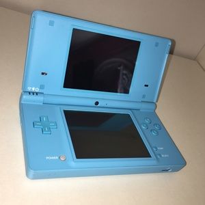 Nintendo blue DSI