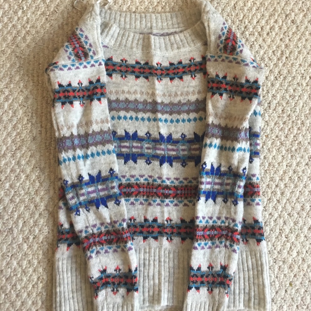 American Eagle Sweater
