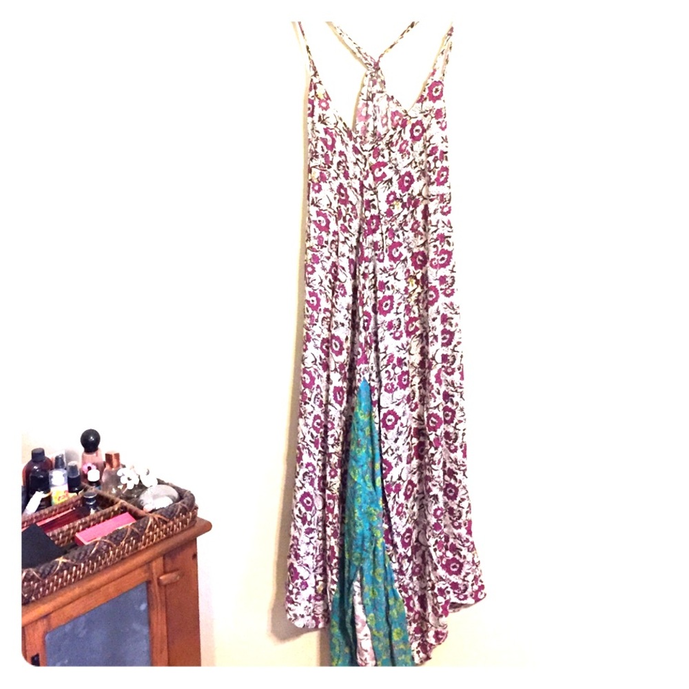 Long boho dress. Billabong. Asymmetrical hem.