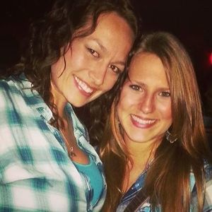 Meet your Posher, Leanna