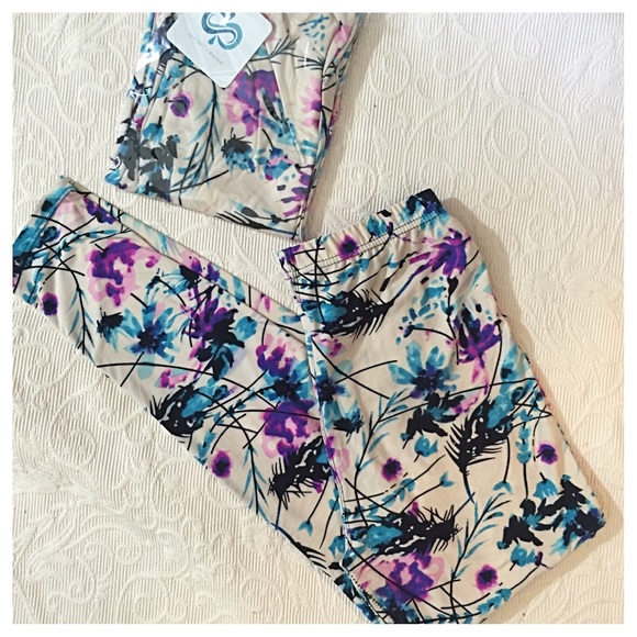 🌻Lilac Floral Spring Leggings—EUC🌻 - Picture 3 of 4