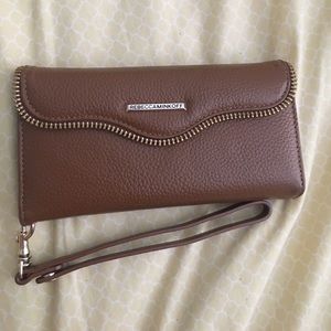 Rebecca minkoff casemate wallet.