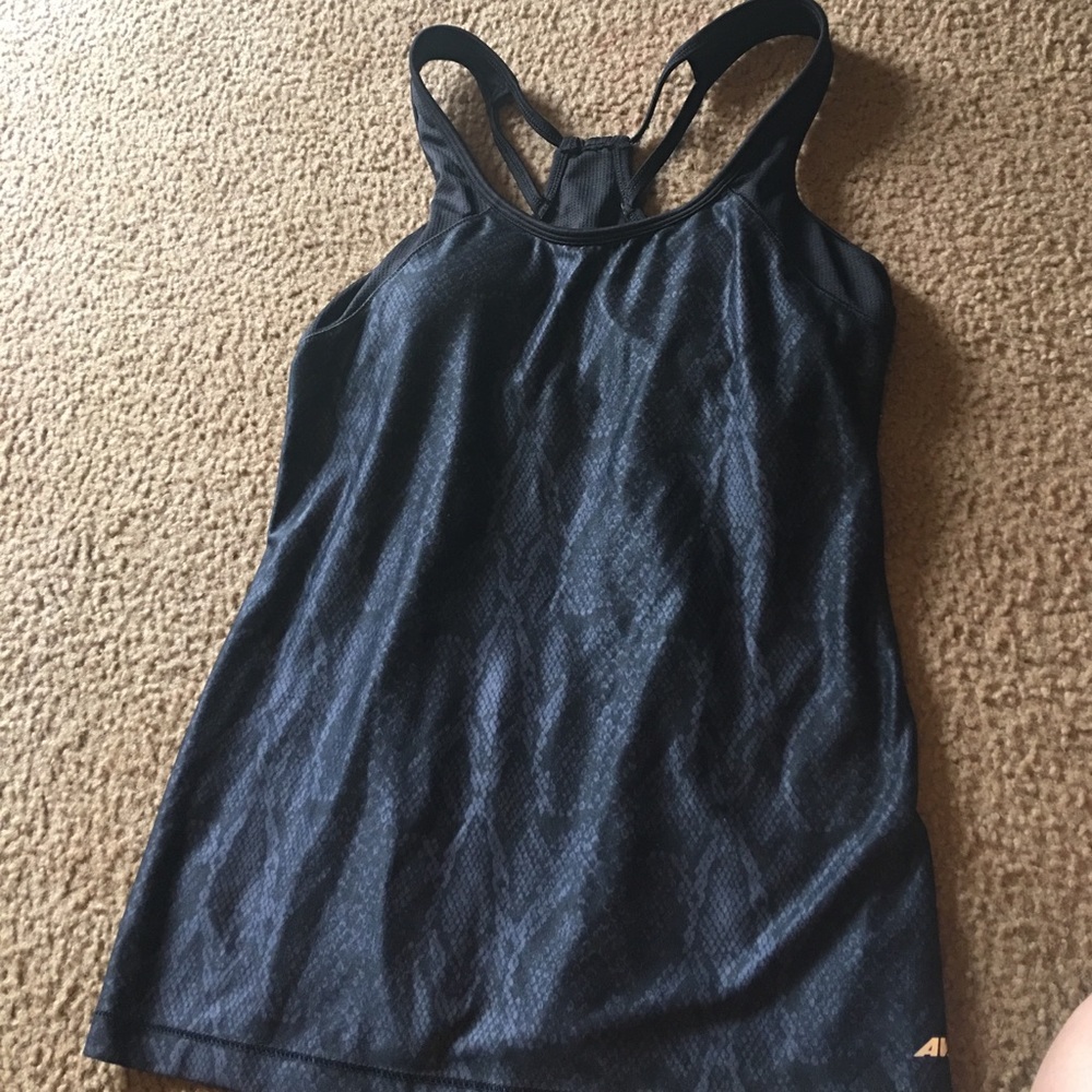 Workout top with built in bra