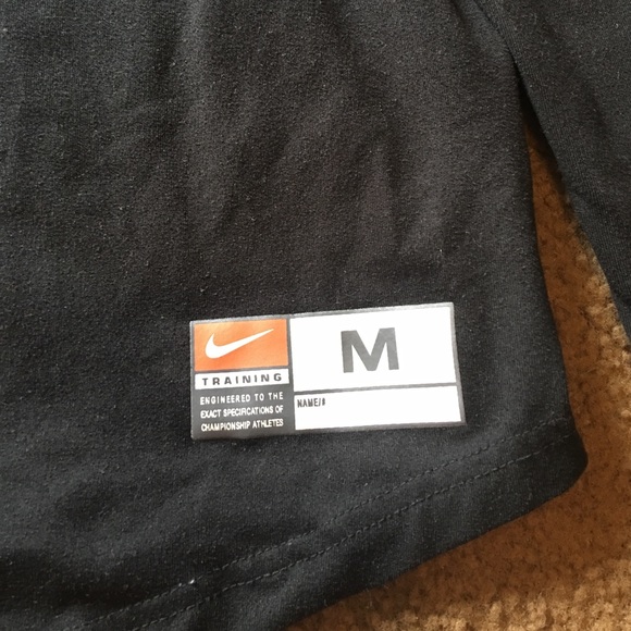 Nike sweatshirt - Picture 2 of 3