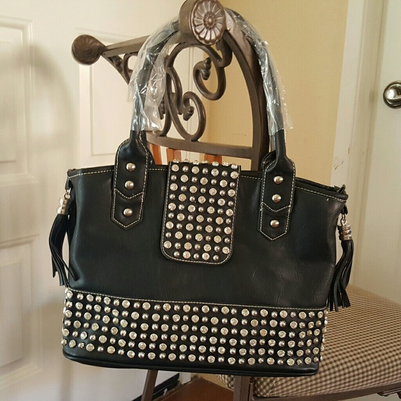 P&G 'Sarah' collection large bag and matching wall - Picture 2 of 5